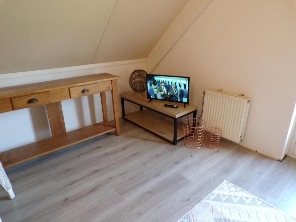Gezellige Vakantiewoning Aan Het Water In Ewijk - Recreational Only No Workers Bagian luar foto