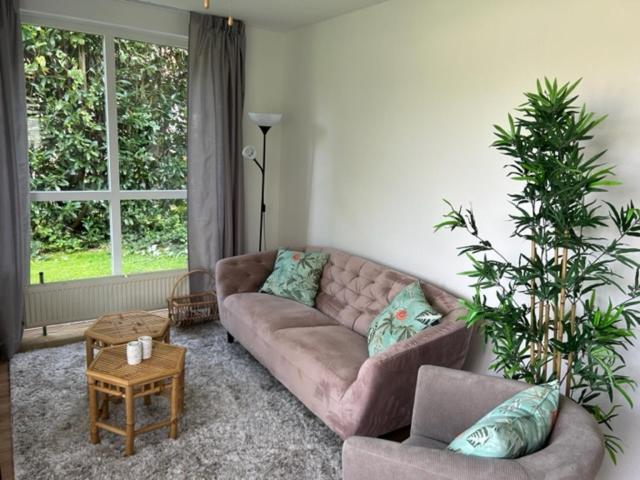 Gezellige Vakantiewoning Aan Het Water In Ewijk - Recreational Only No Workers Bagian luar foto