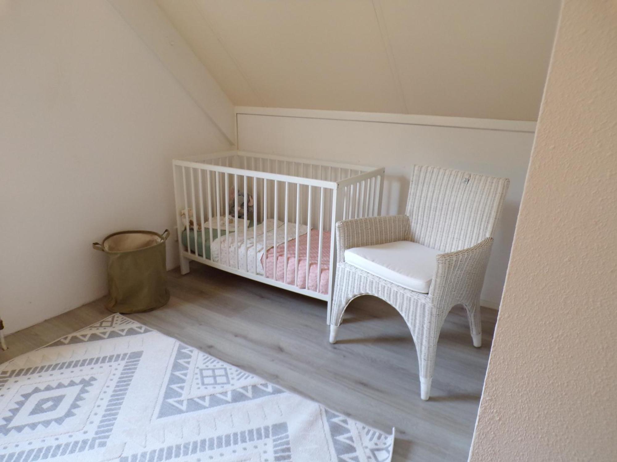 Gezellige Vakantiewoning Aan Het Water In Ewijk - Recreational Only No Workers Bagian luar foto