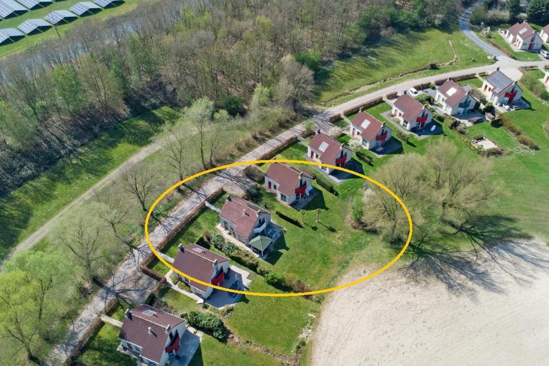 Gezellige Vakantiewoning Aan Het Water In Ewijk - Recreational Only No Workers Bagian luar foto