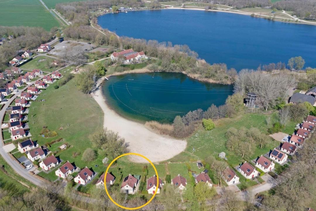 Gezellige Vakantiewoning Aan Het Water In Ewijk - Recreational Only No Workers Bagian luar foto